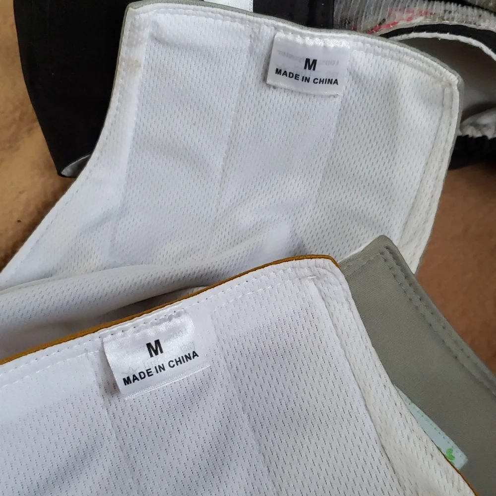 ( 4 diapers total) Incontinence Diapers for Dogs
